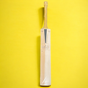 MB Malik UMZ 7* Special Edition Cricket Bat