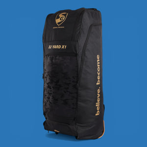SG 22 YARD X1 Wheelie Duffle Kit Bag