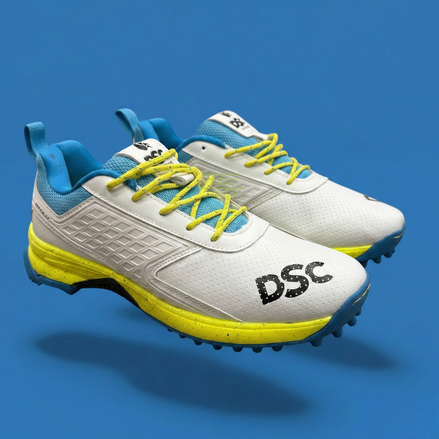DSC Jaff 22 Cricket Grippers Shoes